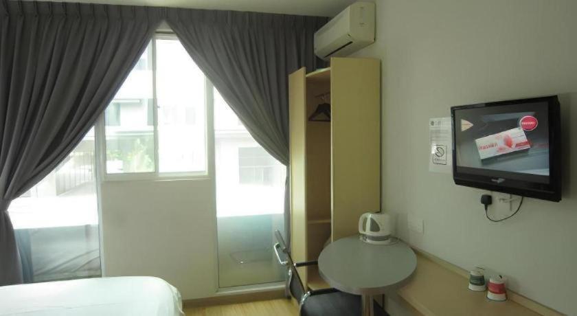 Comfort Hotel 2*